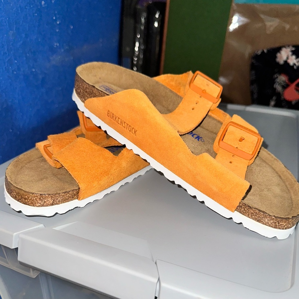 NWOT Birkenstock Unisex Sandals